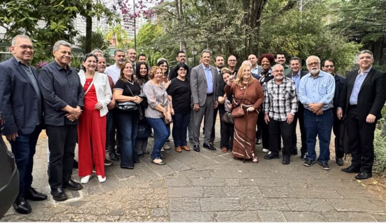 Sitesp participa de reunião com o candidato ao Governo do Estado de São Paulo, Fernando Haddad, e apresenta, ao lado de outras entidades representativas, as principais demandas dos servidores públicos estaduais (29/07/26)